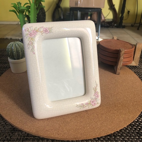 Vintage Hallmark Flower Picture Frame - Picture 2 of 6